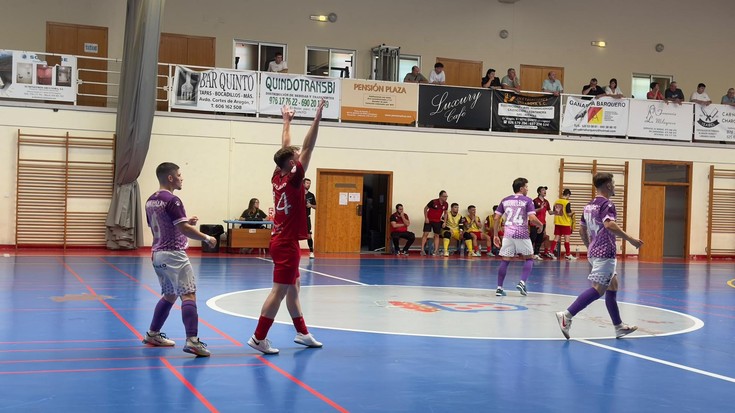 Lauburuk garaipenarekin ekin dio denboraldiari Quintón