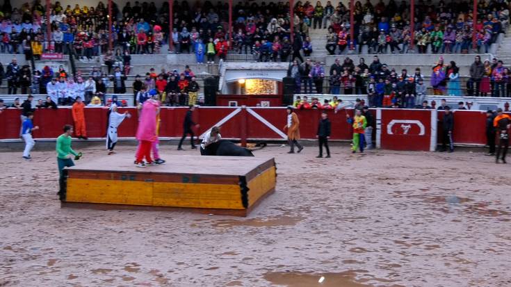 Pattar Zezenaren aurrean, lo egindakoak eta egin gabeak