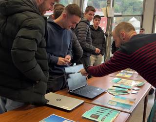 Ikasenpresa azoka, ikasleen sormena eta ekintzailetza protagonista Zerkausian