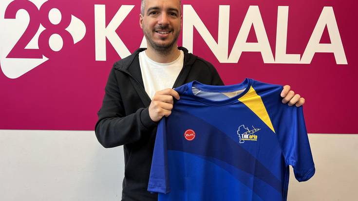 Aitor Altunak irabazi du TAKeko kamiseten eta zapien zozketa