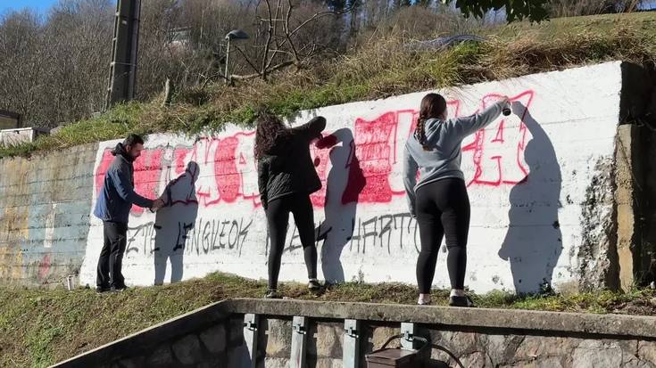 Faxismoaren eta estatuen autoritarismoaren aurkako mezua hedatzeko hainbat jarduera burutu ditu GKSk