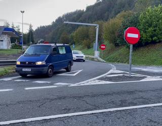 N-1eko Ikaztegietako lotuenean trafiko etenak egingo dira bihar eta etzi