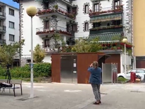 EAJk uste du Gobernu Taldea motz geratu dela bi komun publiko bakarrik jartzea erabakita