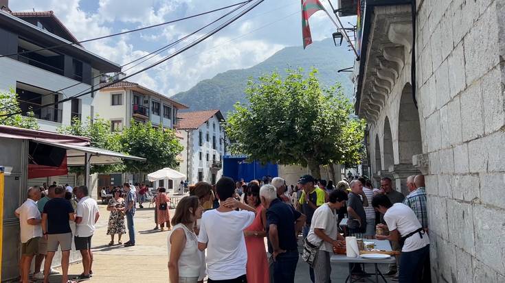 Euliak festa gose dira