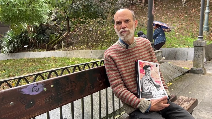 Azurza: "Interes handia izan zuen folkloreko doinuak gordetzeko"