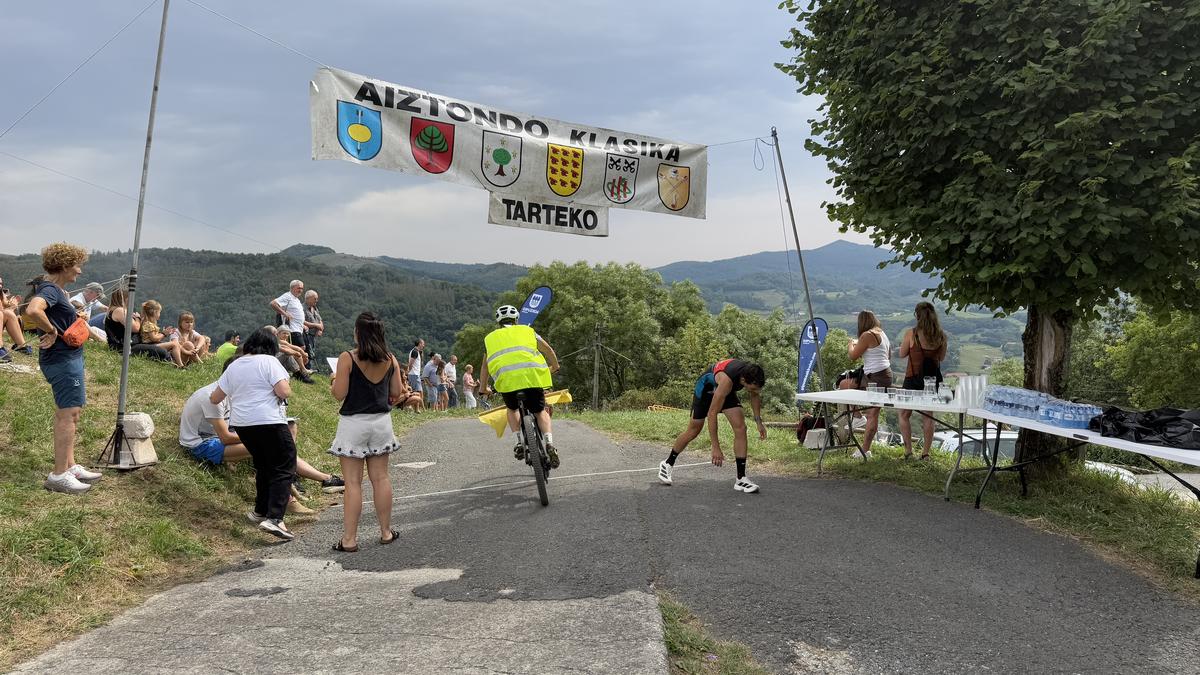 Santamañara igoera lasterketa ospatu da