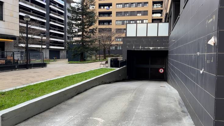 Hilabetez luzatu da Arrillaga plazako garajeak eskatzeko epea