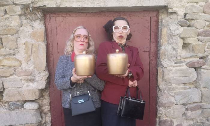 "Milagros eta Valentina" antzerkia