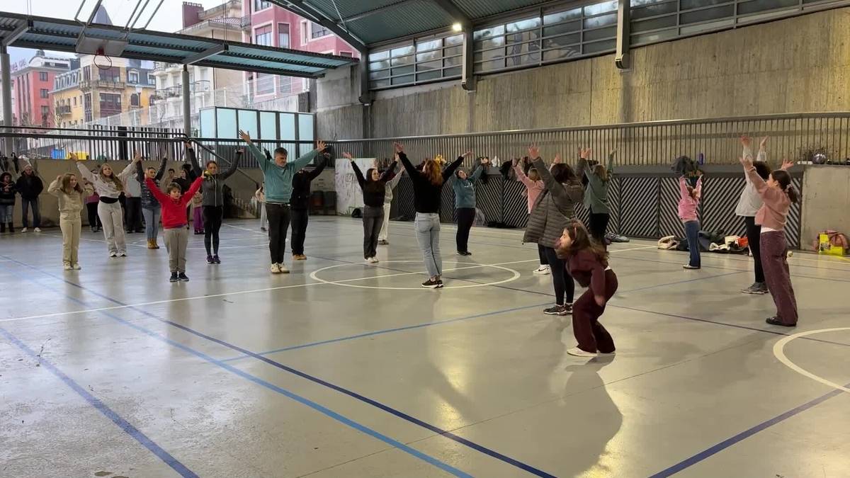 Broadway-eko musikalak Tolosara ekarriko dituzte Ttenttek aisialdi taldeko kideek!