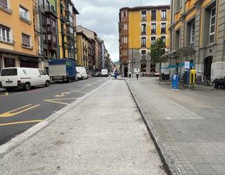 Uztaila hastearekin batera aldaketak egin dira aparkalekuetan eta autobus geltokietan