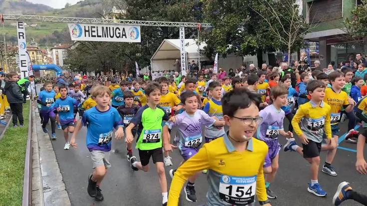 Ero-Etxe Elkartearen krosa iruditan