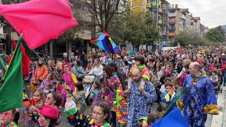 Sudur gorriek kalejira koloretsua egin dute