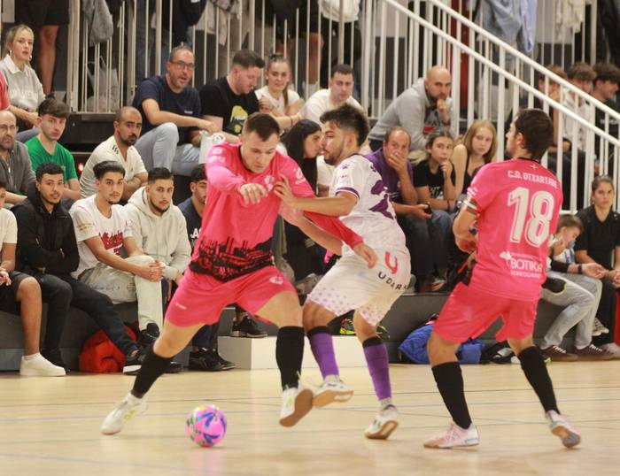 Bigarren Mailako aurkariaren zain