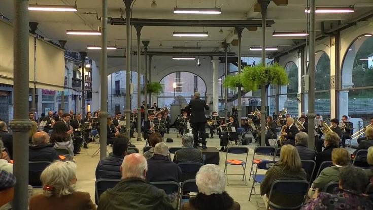 Tolosako Udal Musika Bandak udaberriko kontzertua eman zuen Zerkausian