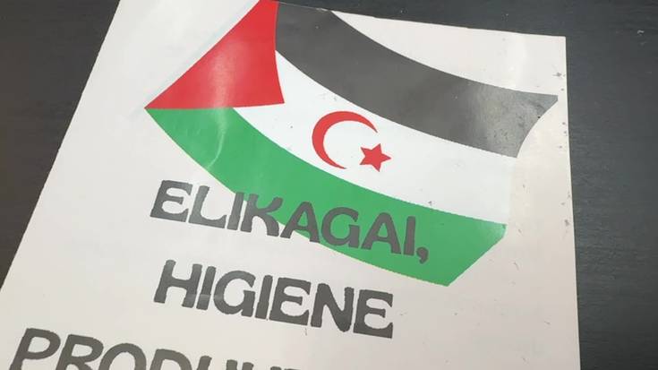 Saharar errefuxiatu kanpamenduetara bidaltzeko elikagai, higiene produktu eta eskolako material bilketa martxan