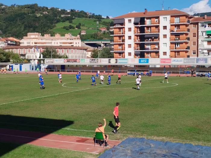 Tolosa CFk 0-2ko porrota Zarautz KEren aurka
