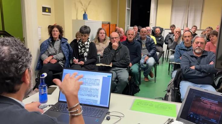 Energia berriztagarriak, lurralde-antolamendua eta espekulazioa ardatz Amasamendi Biziriken hitzaldian