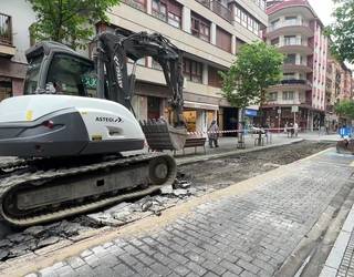 Asfaltatze lanak hasi dituzte Nafarroa etorbidean