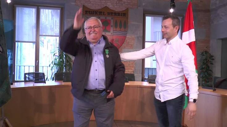 Omenaldi beroa jaso du Iñaki Letamendia txistulariak