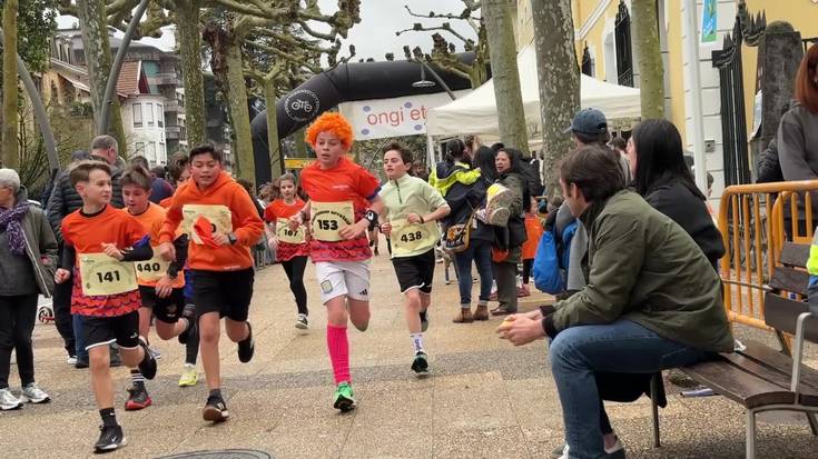 “Elkartasun Urratsak” ekimen solidarioa burutu dute