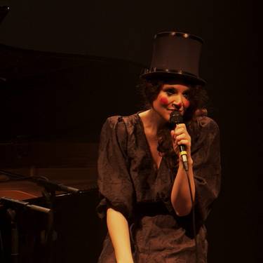 "Hegoak" antzerki-bakarrizketa