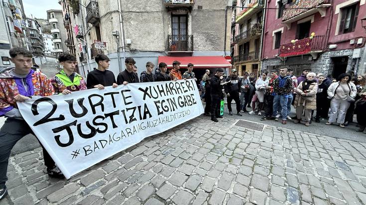 Xuhar Pazosek pilotakada jaso zuenetik bi urtera, "justizia" eskatu du Xuhar Herri Plataformak
