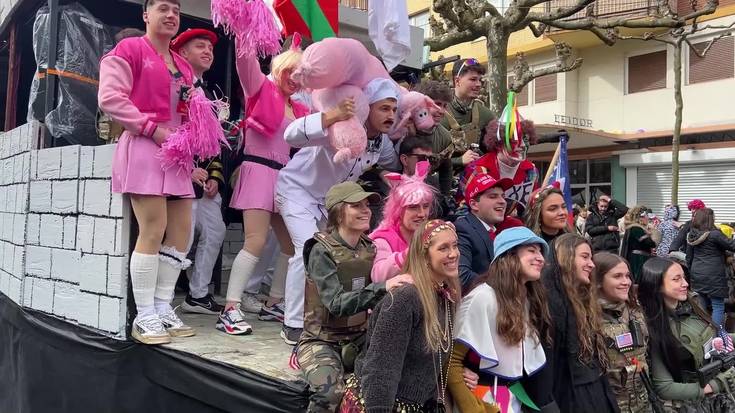 Zaldunitan karrozak eta dantzak nagusi izan dira beste behin