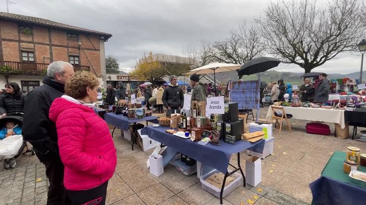 Igandean egingo dute azoka Altzon