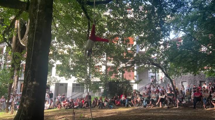 "Zuhamu" dantza bertikala plazaratu dute