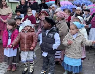 Gabon eskean atera dira Iruran