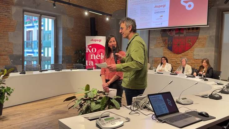 'Konektatuz'-en III. edizioa ospatu da Tolosan