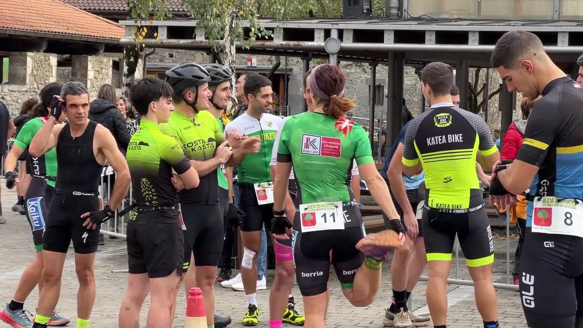 Adunan banatuko dira txapelak