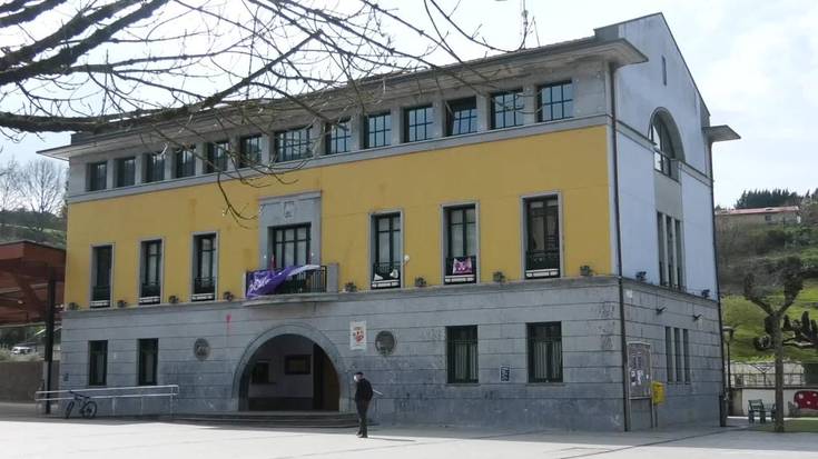 Ibarrako PSE-EEk babesleku klimatikoak sortzea eta espazio publikoak birnaturalizatzea proposatu du