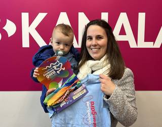 Goretti Ibarbiak jaso du Korrikaren material sorta