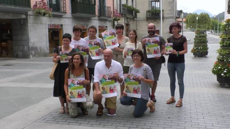 Mintzalagun egitasmoaren izen emate kanpaina aurkeztu dute Tolosako Udalak eta Galtzaundik