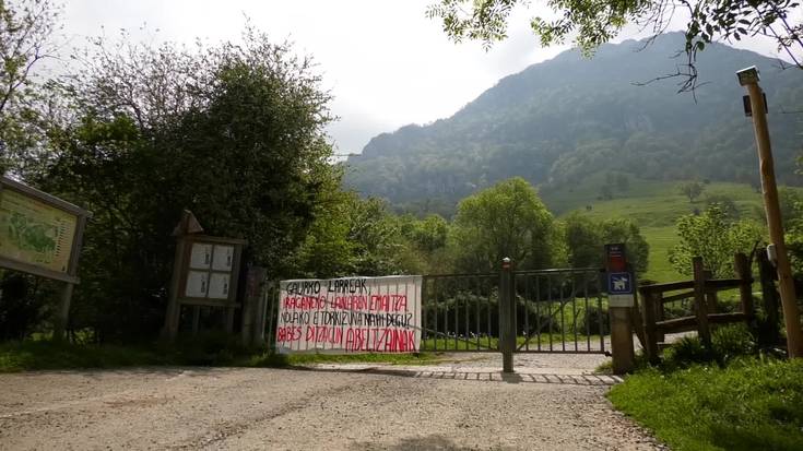 Larreen irekiera festa ospatu da Larraitzen, baina aurtengoan abererik gabe