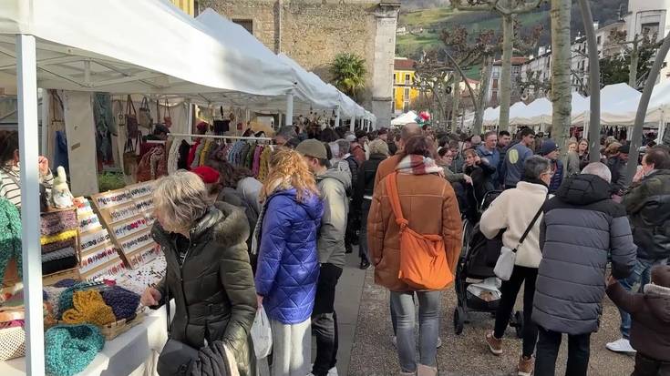 Ekoizle eta artisauei azken erosketak egiteko aukera Tolosako Gabonetako Azokan