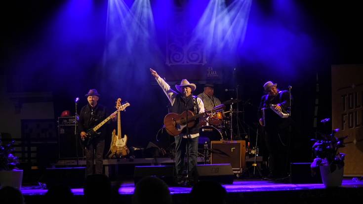 Tolofolken hirugarren edizioak ez du huts egin