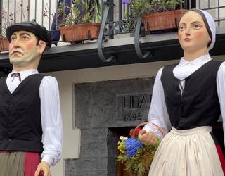 Erraldoien errestaurazioa egin ondoren, plazan aurkeztu dituzte