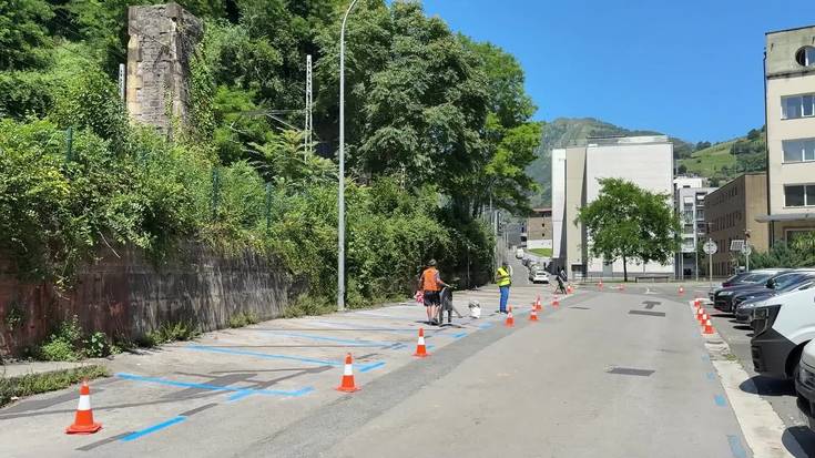 Aparkaleku gehiago egiten ari dira San Joan kalean