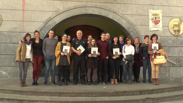 Ibarra indarkeria sexistari aurre egin nahi dioten emakumeen arreta  egokia bermatuko duen koordinaziorako I. Protokoloa osatu dute