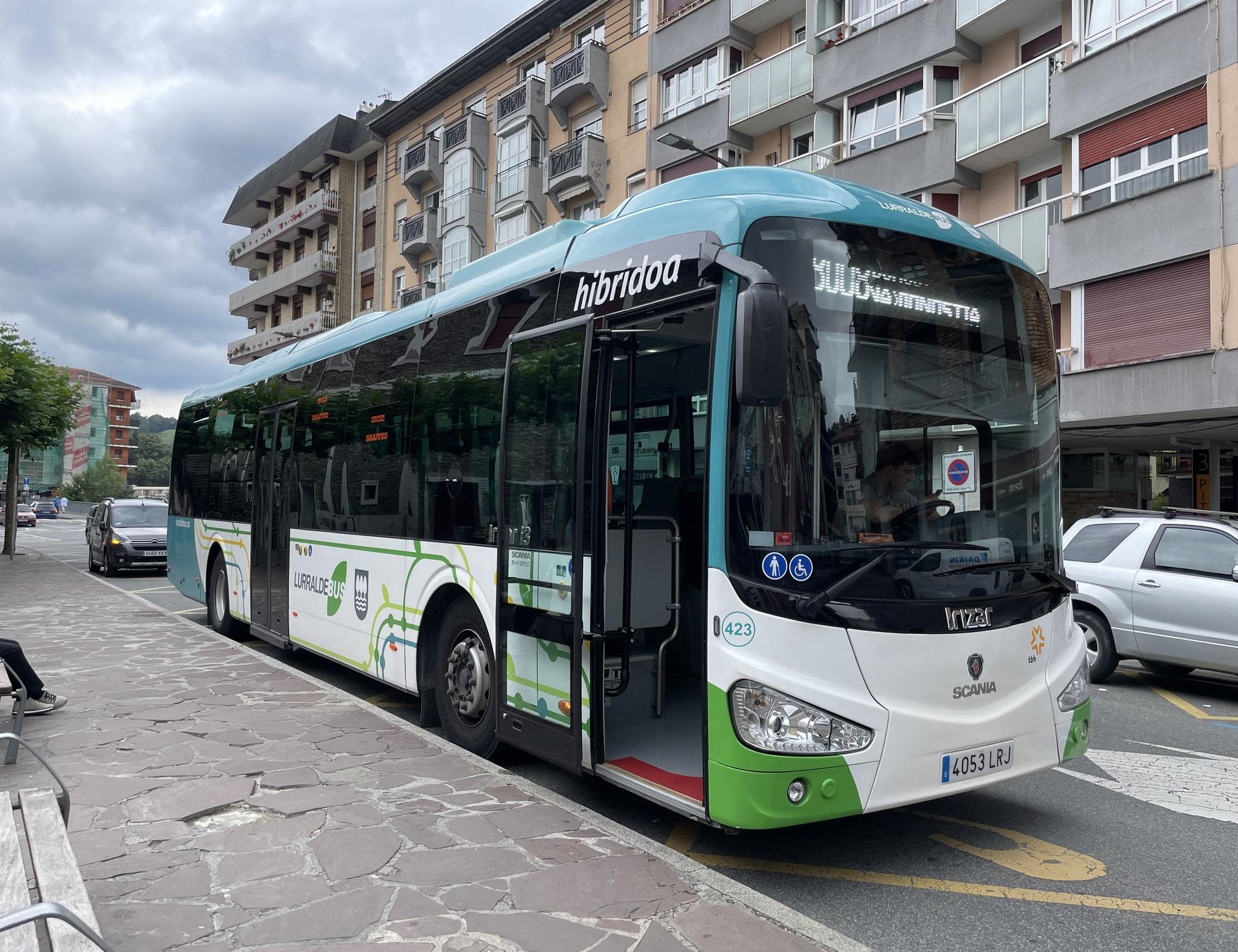 Tourrak murrizketak eragingo ditu autobus zerbitzuan