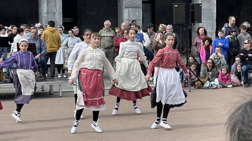 Oinkari Dantza Taldea maiatzean hasiko da 50. urteurrena ospatzen