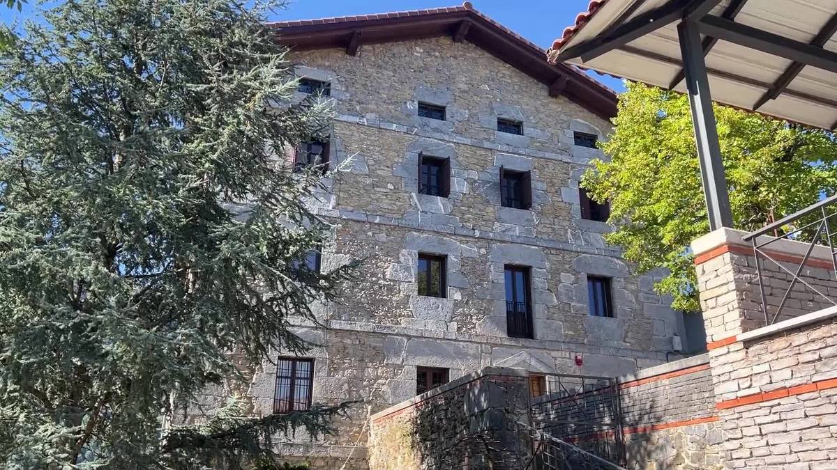 Memoria berreskuratzeko liburua eta dokumentala Alkizako Barnetegiaren 50. urteurrenean