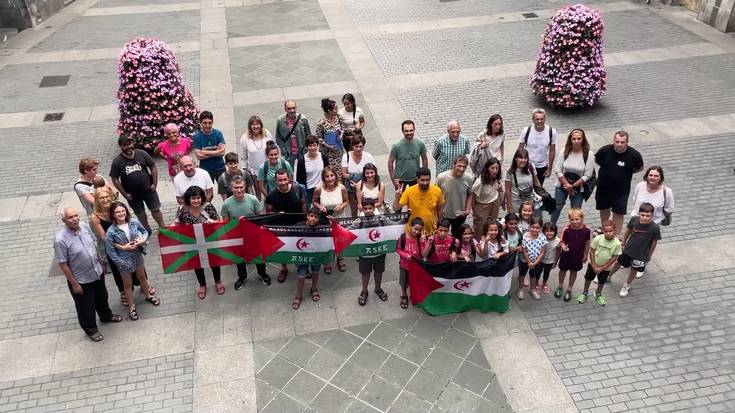 Familia gehiago behar dituzte haur sahararrak ekartzeko