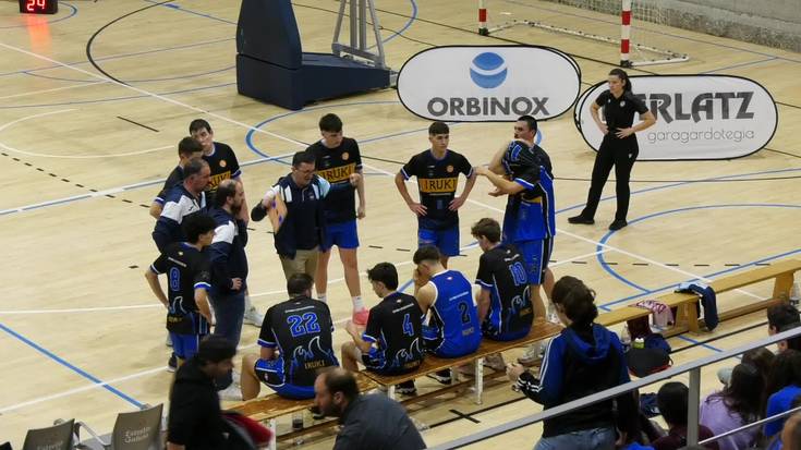 Gabonetako etenera etxeko lanak eginda iritsi da Iruki TAKE