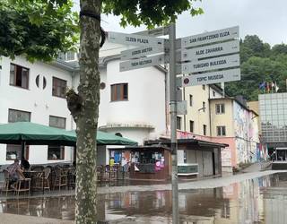 Tolosako Udalak herriguneko eta mendi ibilbideetako seinale berriak jarri ditu