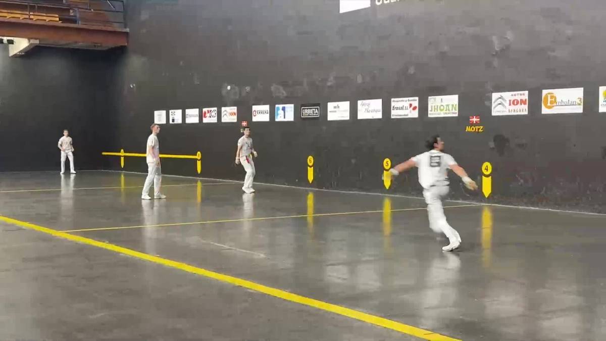 Herriarteko Pilota Txapelketako finala jokatzeko emaitzari buelta eman beharko dio Adunak