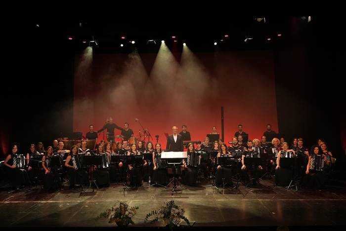 "Musica no Camiño" jaialdian parte hartuko du Isidro Larrañaga Akordeoi Orkestrak