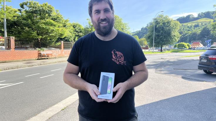 Egoitz Juaristiri tokatu zaio Samsung A56 5G mugikorra